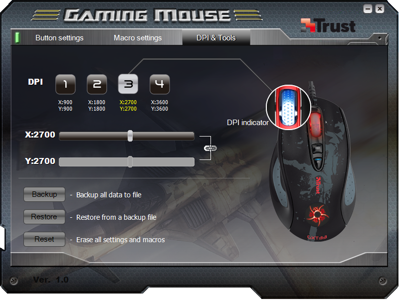The Trust GXT 33 control panel.